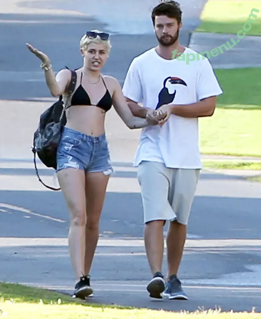 Miley Cyrus nude photo #4531 (MileyCyrus)