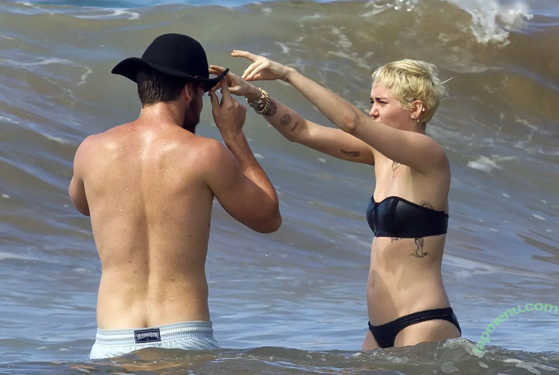 Miley Cyrus nude photo #4538 (MileyCyrus)