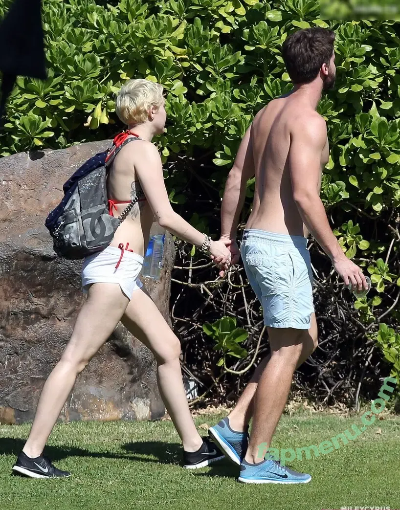 Miley Cyrus nude photo #4619 (MileyCyrus)