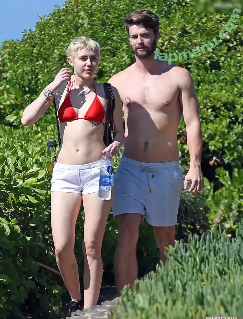 Miley Cyrus nude photo #4624 (MileyCyrus)