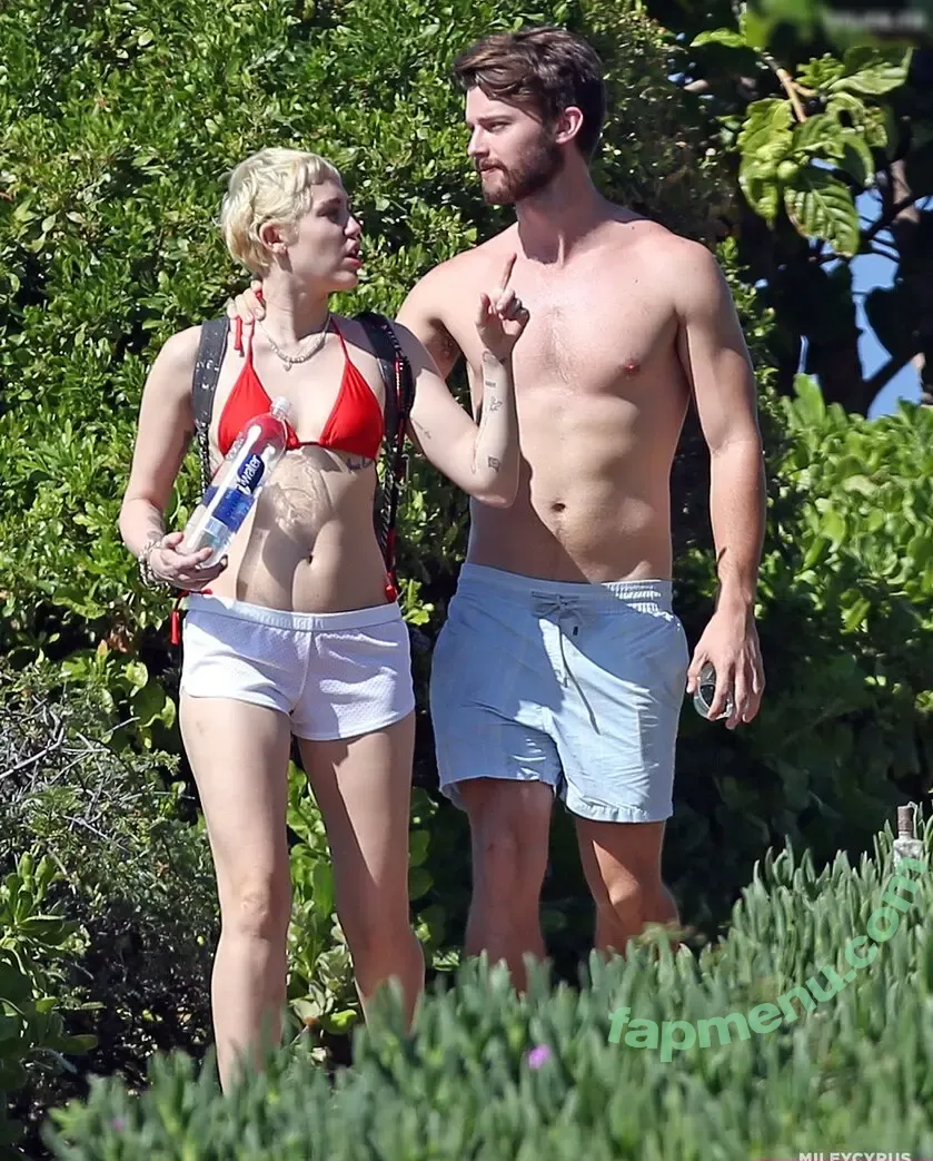 Miley Cyrus nude photo #4638 (MileyCyrus)