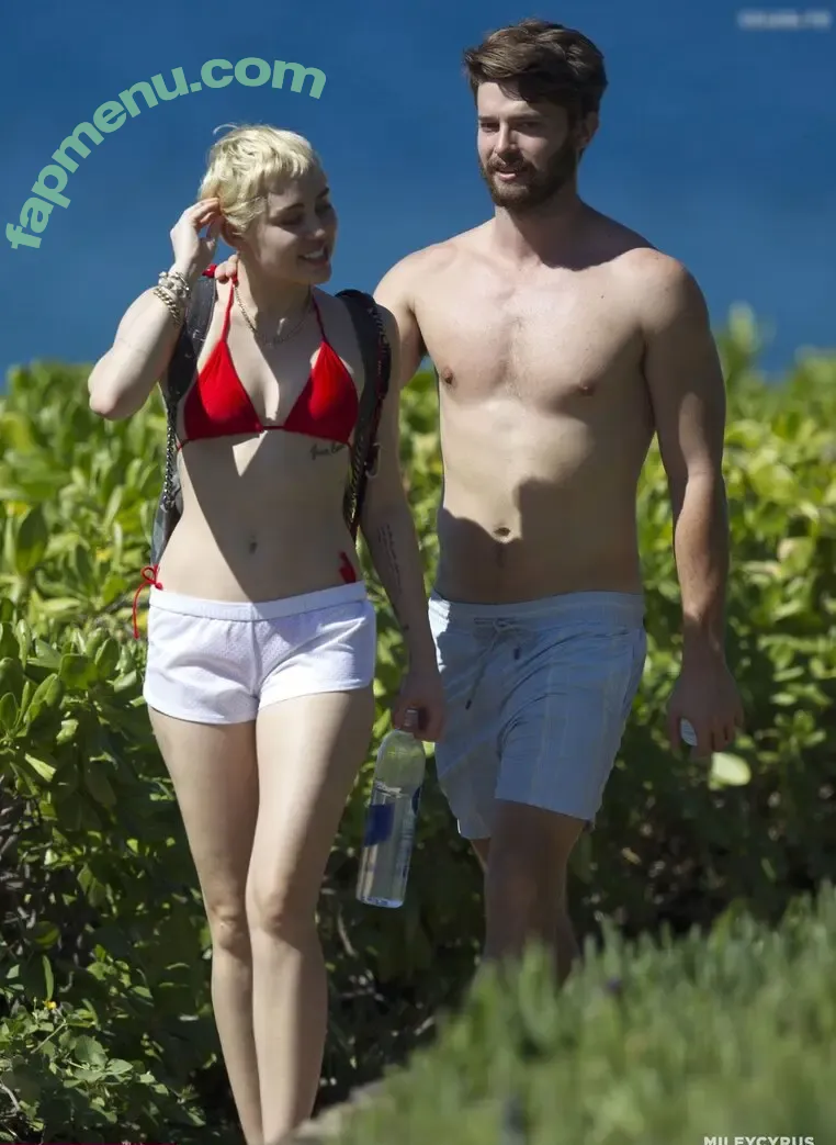 Miley Cyrus nude photo #4650 (MileyCyrus)