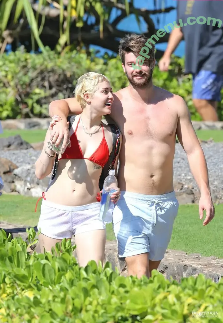 Miley Cyrus nude photo #4655 (MileyCyrus)