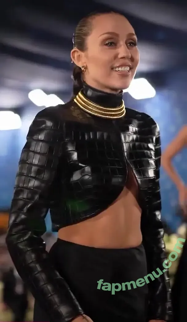 Miley Cyrus nude photo #4899 (MileyCyrus)