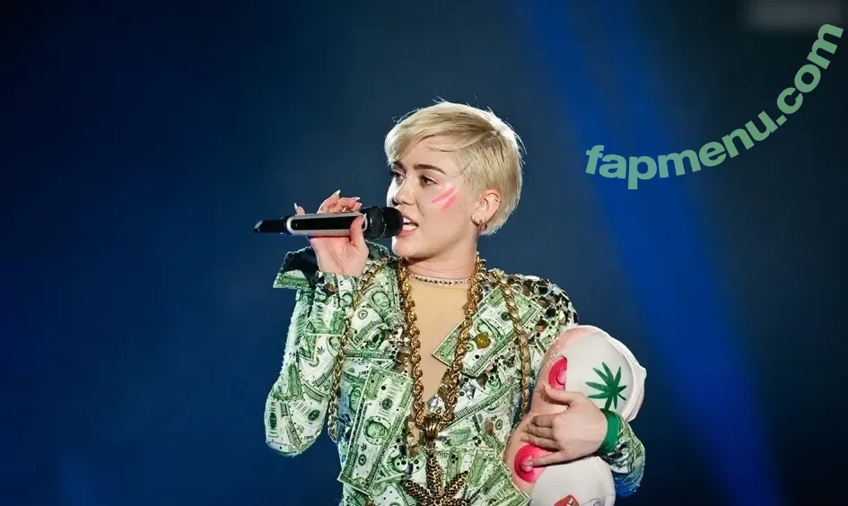 Miley Cyrus nude photo #4941 (MileyCyrus)