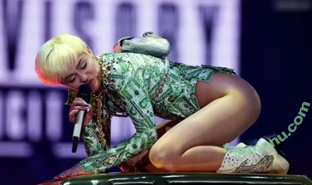 Miley Cyrus nude photo #4946 (MileyCyrus)