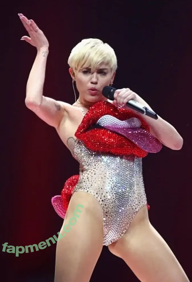 Miley Cyrus nude photo #4965 (MileyCyrus)