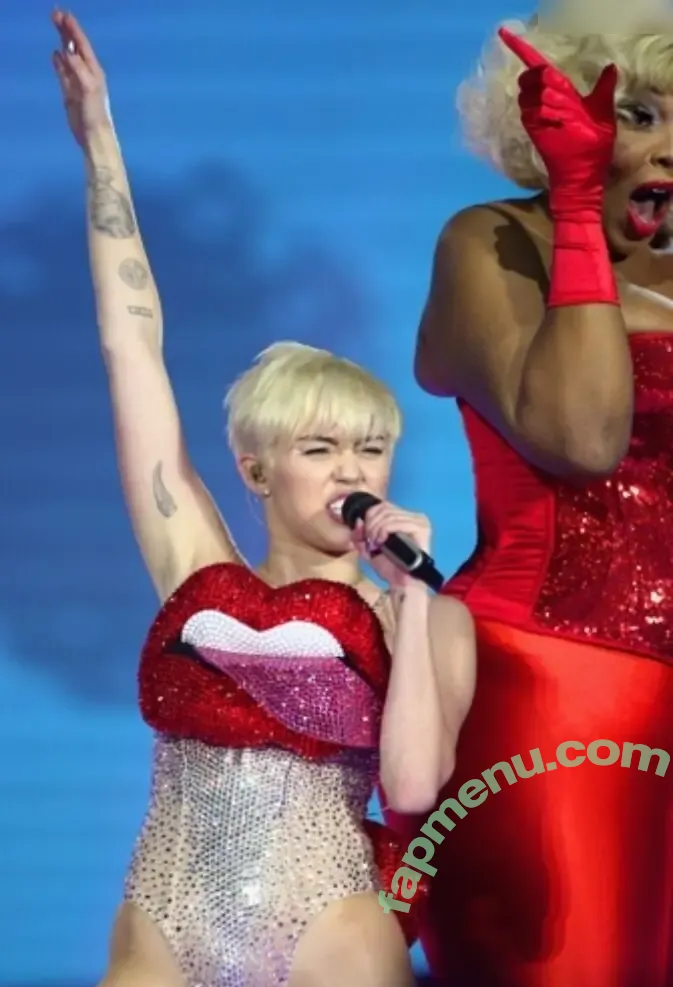 Miley Cyrus nude photo #4967 (MileyCyrus)