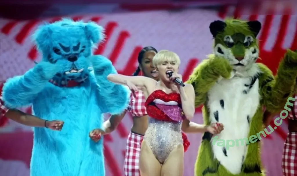 Miley Cyrus nude photo #4972 (MileyCyrus)