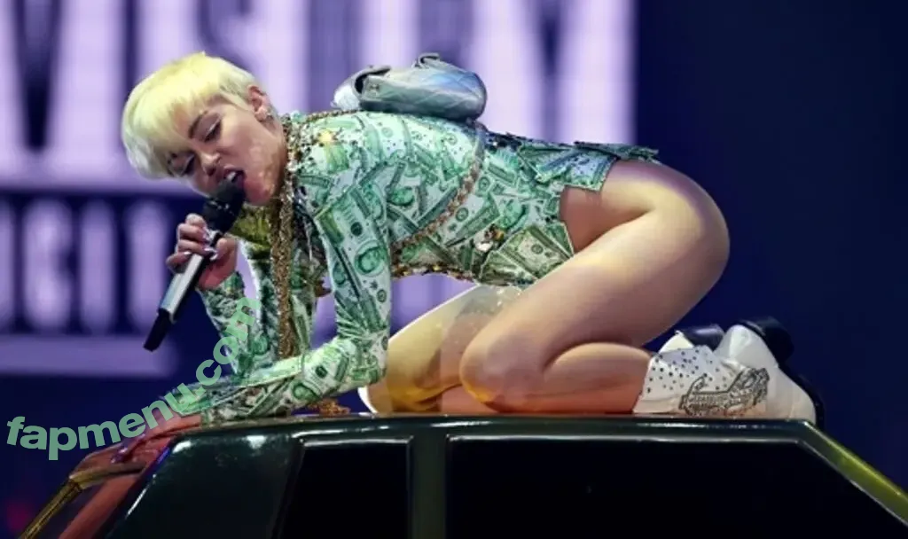 Miley Cyrus nude photo #4980 (MileyCyrus)