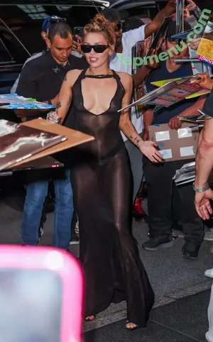 Miley Cyrus / MileyCyrus nude photo #5166