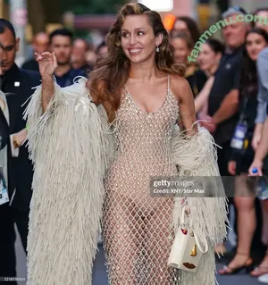 Miley Cyrus / MileyCyrus nude photo #5226