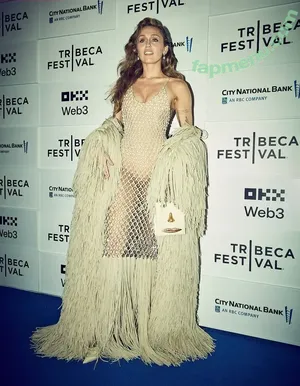 Miley Cyrus / MileyCyrus nude photo #5274