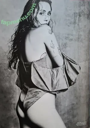 Miley Cyrus / MileyCyrus nude photo #5716