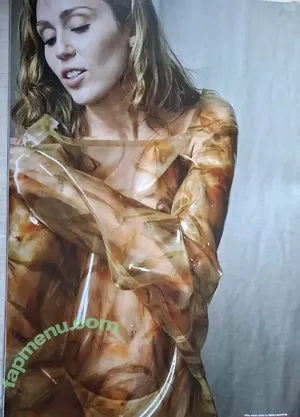 Miley Cyrus / MileyCyrus nude photo #5742