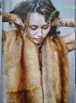 Miley Cyrus / MileyCyrus nude photo #5745