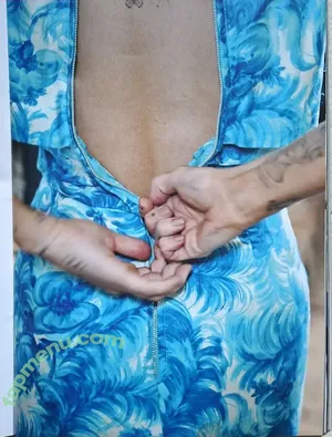 Miley Cyrus / MileyCyrus nude photo #5746