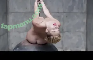 Miley Cyrus / MileyCyrus nude photo #5768