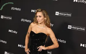 Miley Cyrus / MileyCyrus nude photo #5947