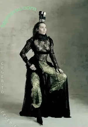 Miley Cyrus / MileyCyrus nude photo #5998