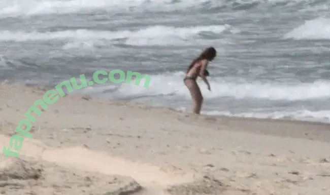 Miley Cyrus nude photo #5023 (MileyCyrus)