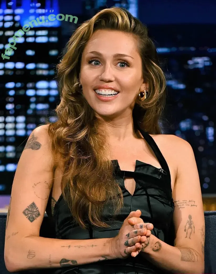 Miley Cyrus nude photo #5147 (MileyCyrus)