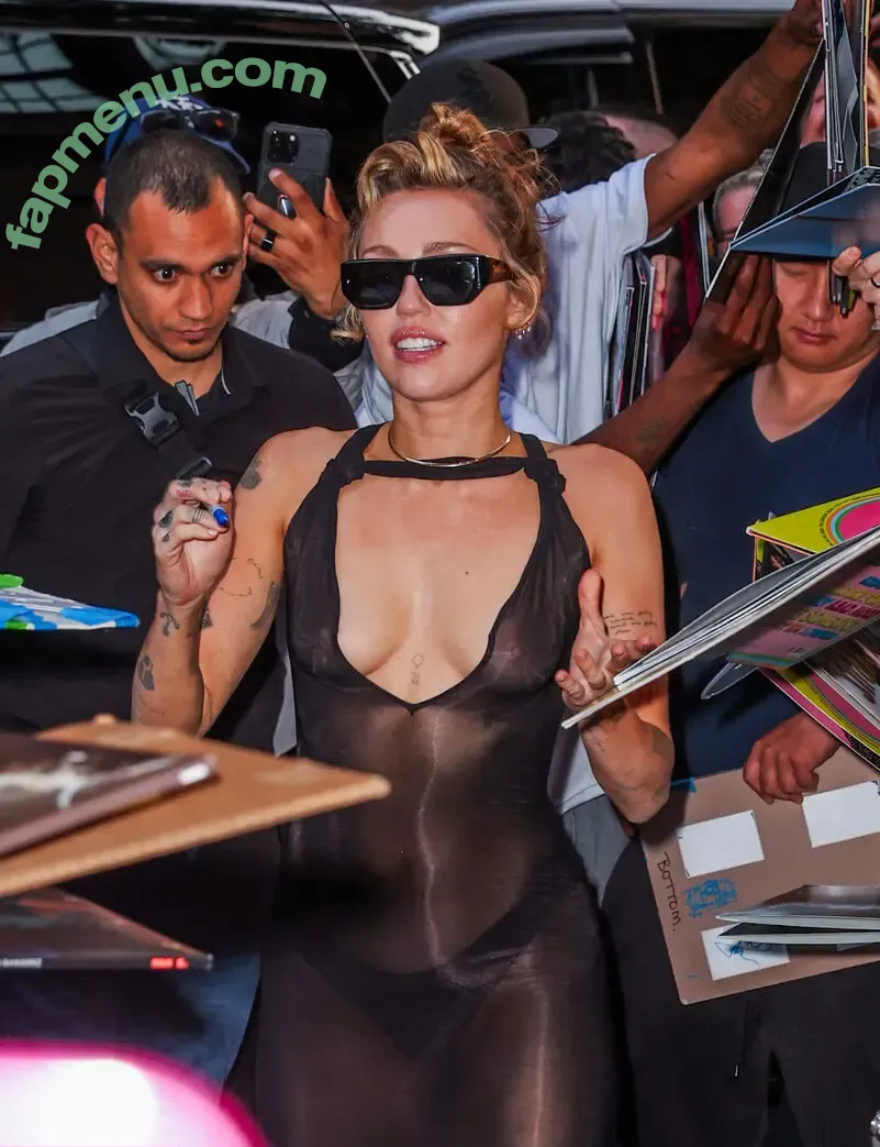Miley Cyrus nude photo #5164 (MileyCyrus)