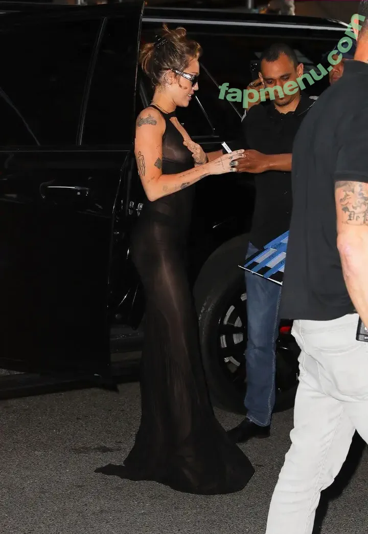 Miley Cyrus nude photo #5217 (MileyCyrus)