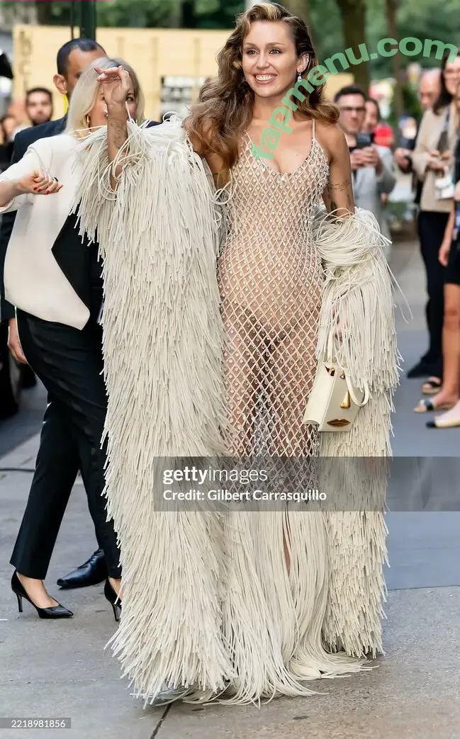 Miley Cyrus nude photo #5237 (MileyCyrus)