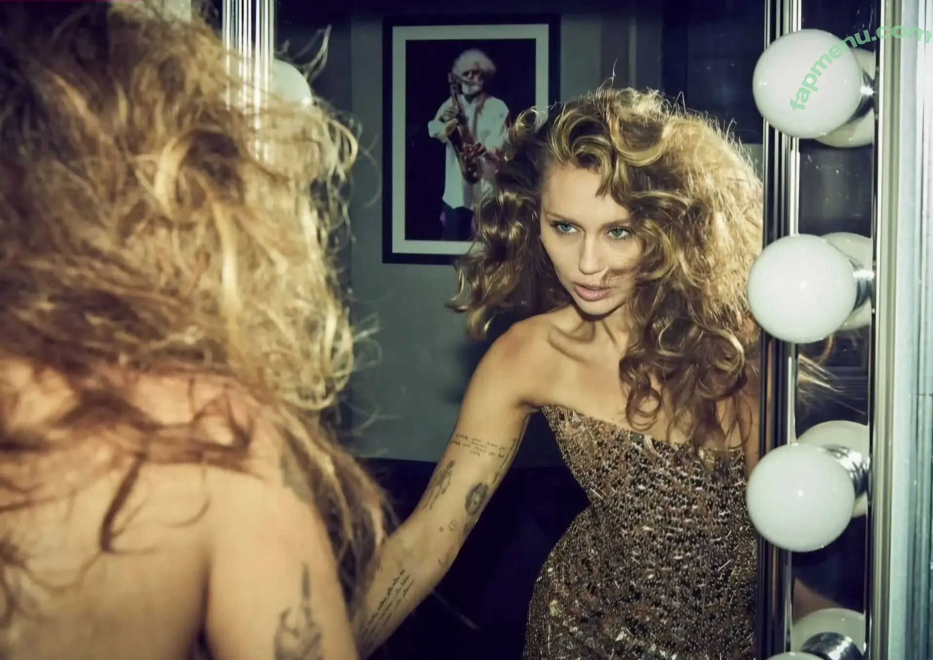 Miley Cyrus nude photo #5288 (MileyCyrus)