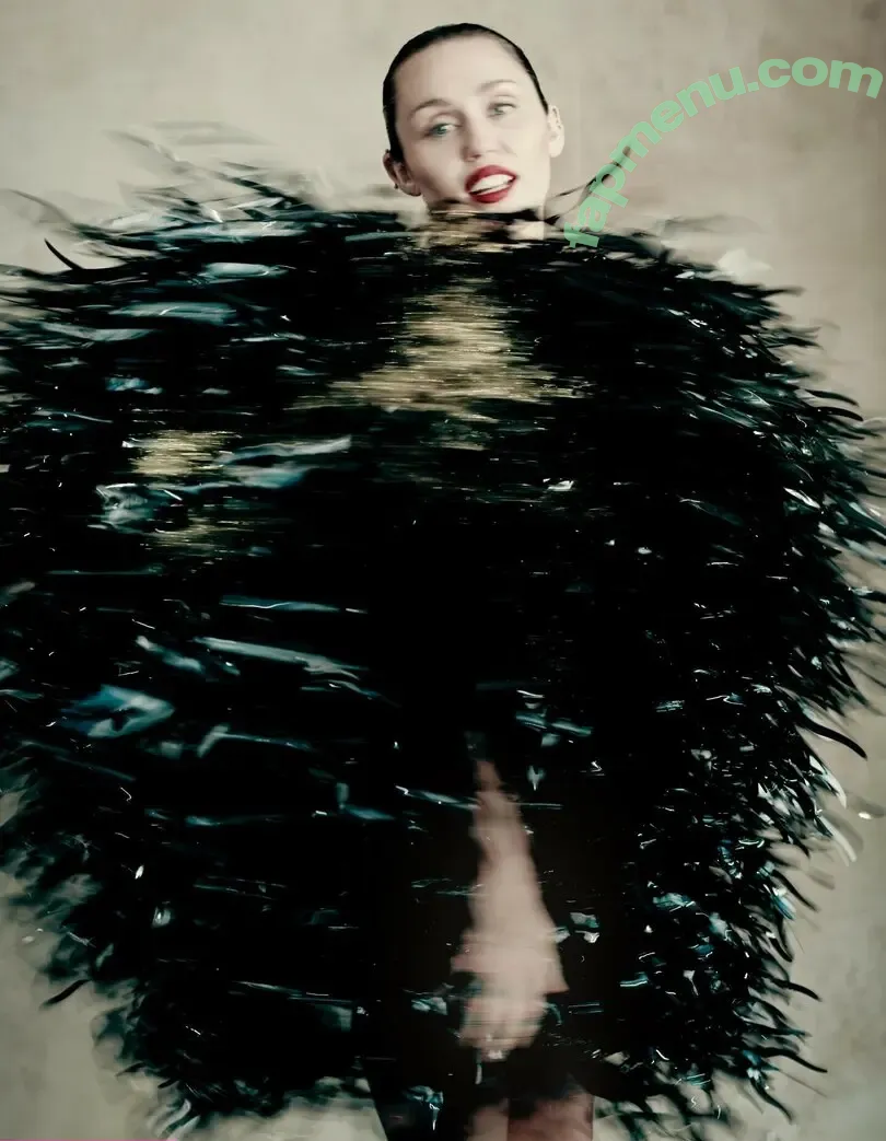 Miley Cyrus nude photo #5633 (MileyCyrus)