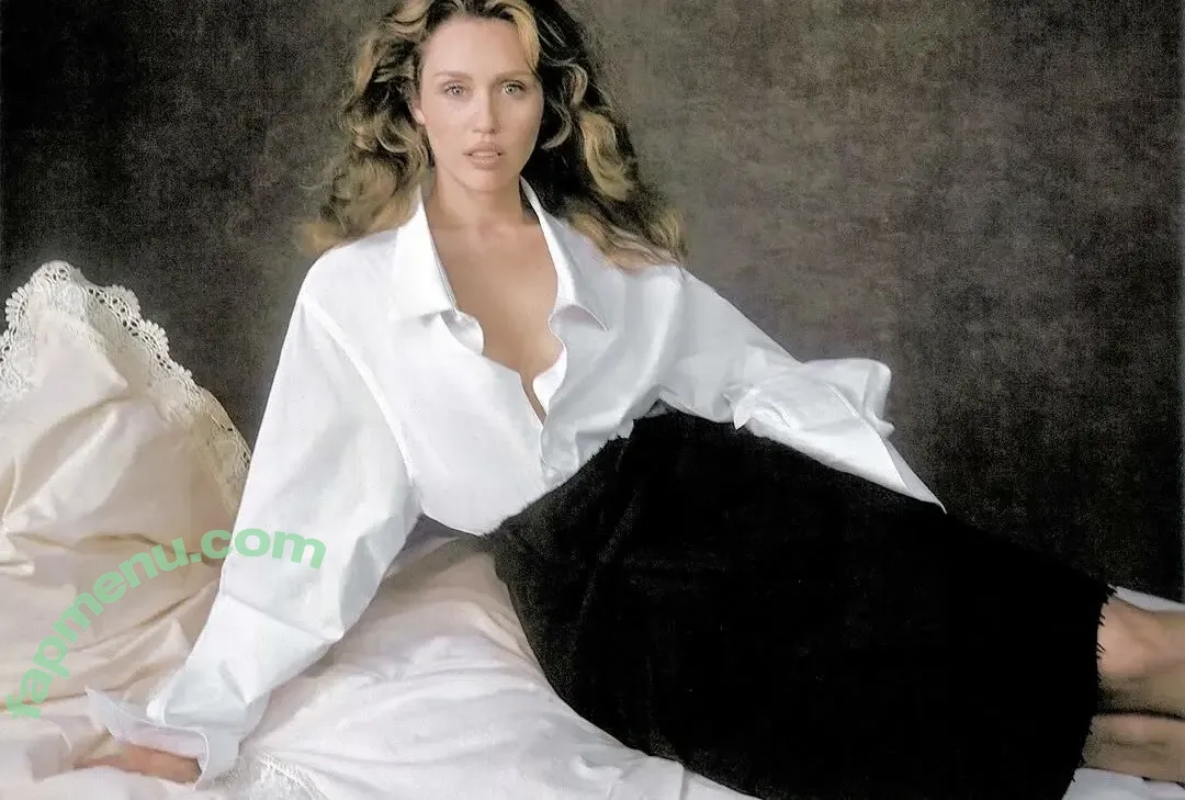 Miley Cyrus nude photo #5765 (MileyCyrus)
