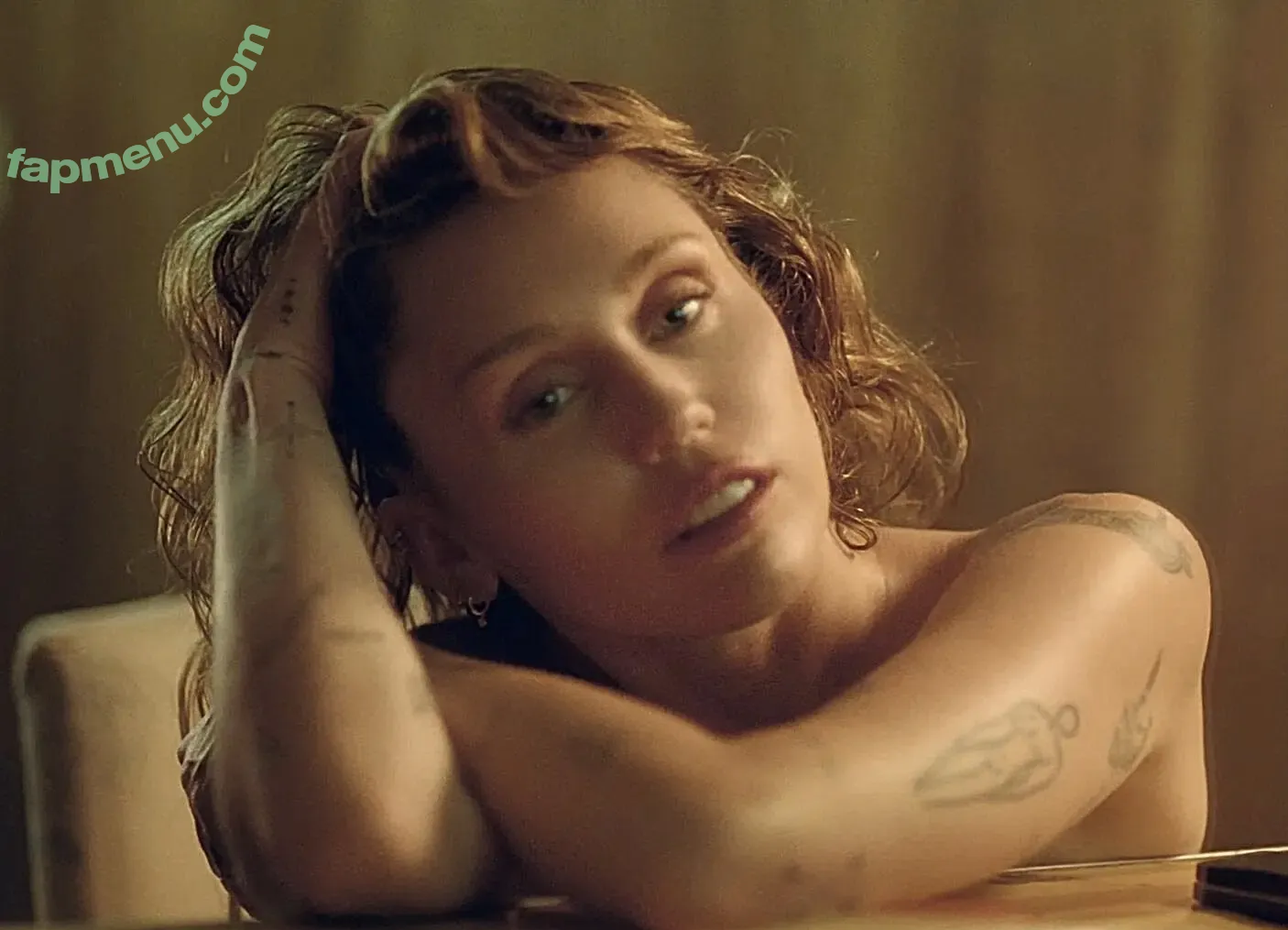 Miley Cyrus nude photo #5785 (MileyCyrus)
