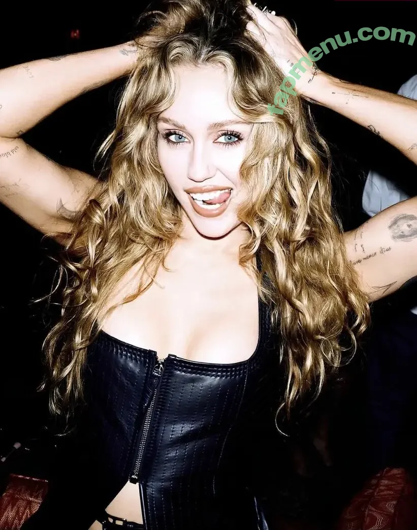 Miley Cyrus nude photo #5889 (MileyCyrus)