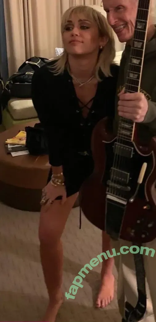 Miley Cyrus nude photo #5901 (MileyCyrus)