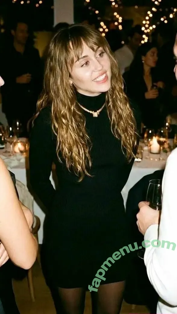 Miley Cyrus nude photo #5909 (MileyCyrus)