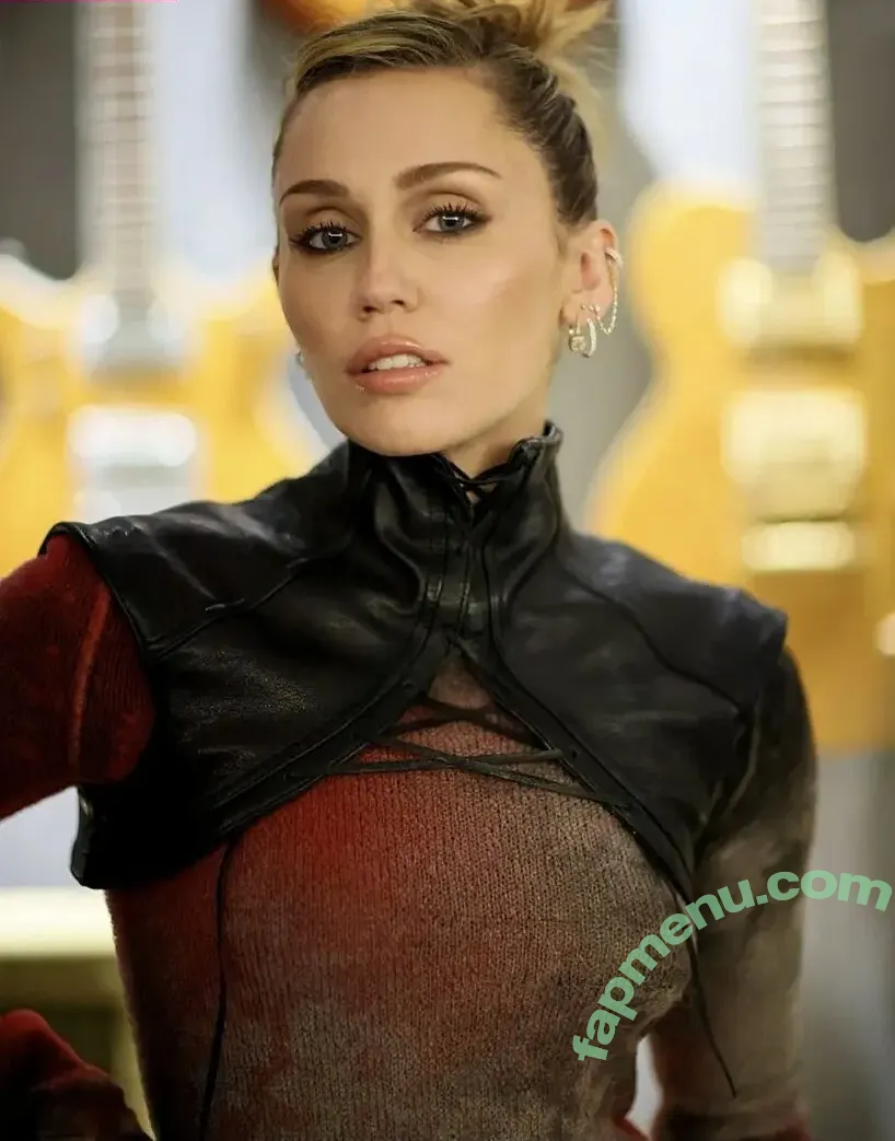 Miley Cyrus nude photo #5987 (MileyCyrus)