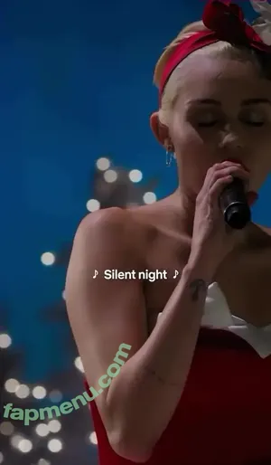 Miley Cyrus / MileyCyrus nude photo #6113