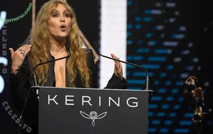 Miley Cyrus / MileyCyrus nude photo #6139