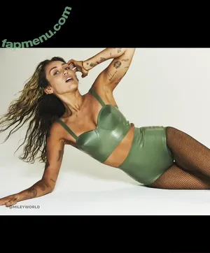 Miley Cyrus / MileyCyrus nude photo #6258