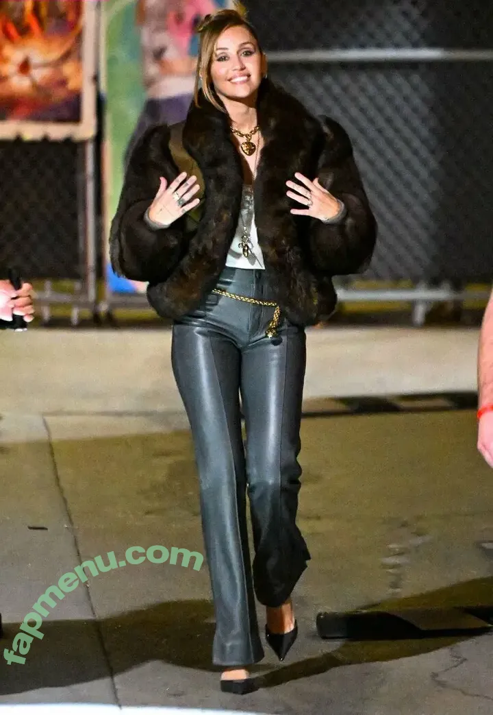 Miley Cyrus nude photo #6046 (MileyCyrus)