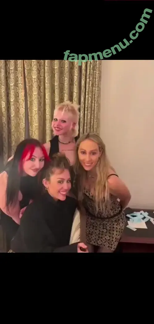 Miley Cyrus nude photo #6067 (MileyCyrus)