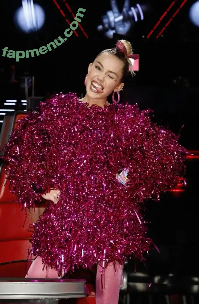 Miley Cyrus nude photo #6109 (MileyCyrus)