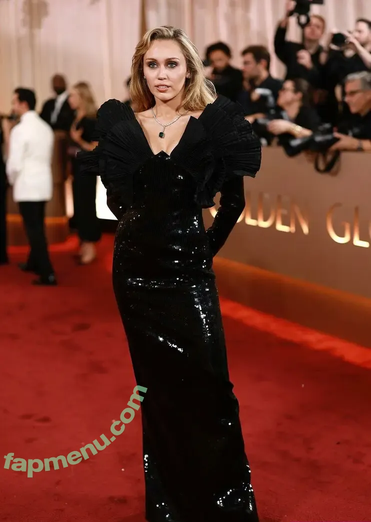 Miley Cyrus nude photo #6191 (MileyCyrus)