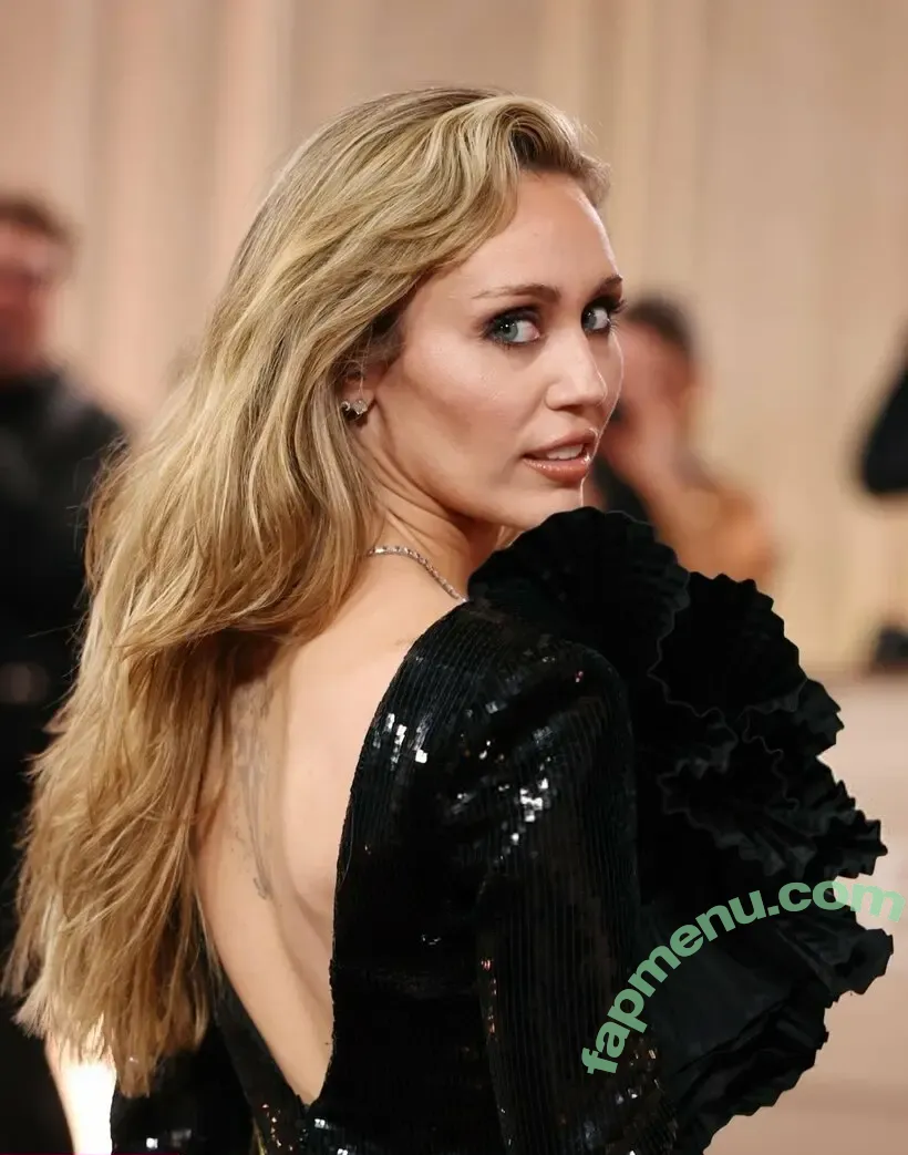 Miley Cyrus nude photo #6203 (MileyCyrus)