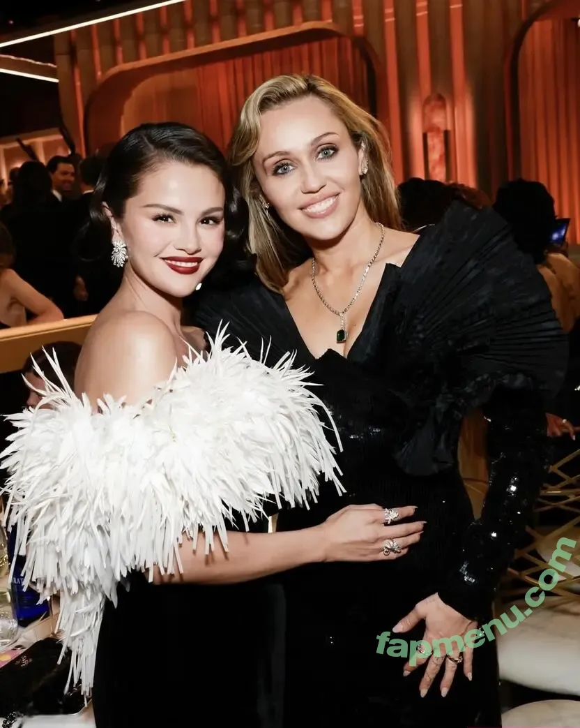 Miley Cyrus nude photo #6210 (MileyCyrus)