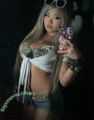 Miley Vang / Stinky._asian / mileyeilish nude photo #0016