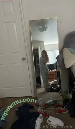 mileyeilish / billieeilish nude photo #0176