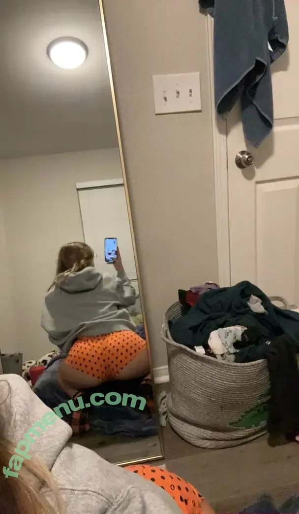 mileyeilish nude photo #0038 (billieeilish)