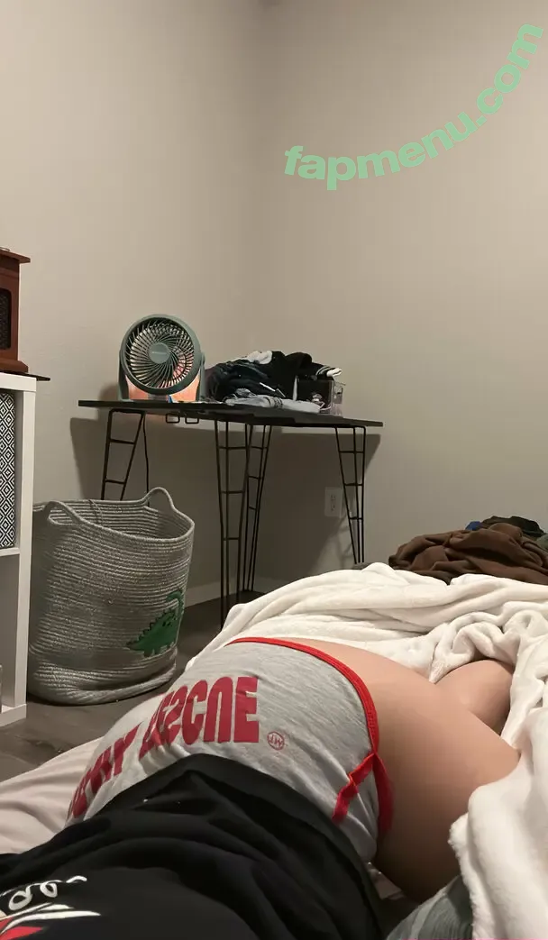 mileyeilish nude photo #0051 (billieeilish)